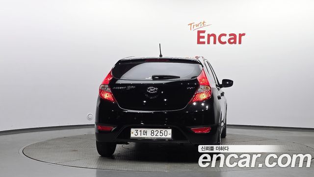 Hyundai Accent WIT 1.4 VVT Premier — пробег 113 388 км — фото 4 из 5