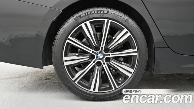 BMW 3-Series 320d Touring — пробег 11 904 км — фото 5 из 5