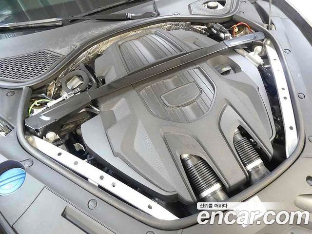 Porsche Panamera 2.9 AWD — пробег 12 000 км — фото 5 из 5