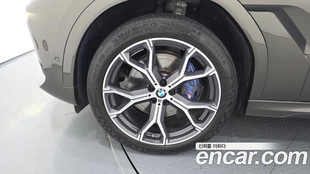BMW X6 xDrive40i M Sport — пробег 20 765 км — фото 5 из 5