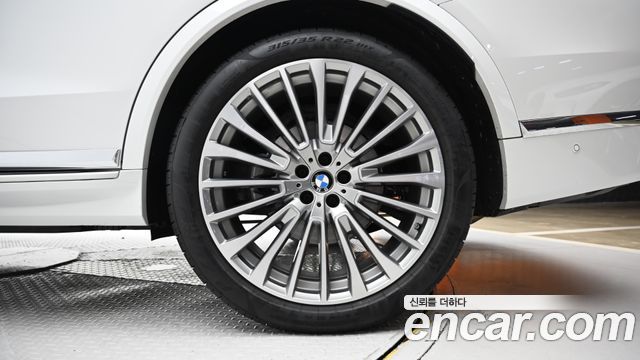BMW X7 xDrive 40i M Sport 7STR — пробег 11 250 км — фото 5 из 5