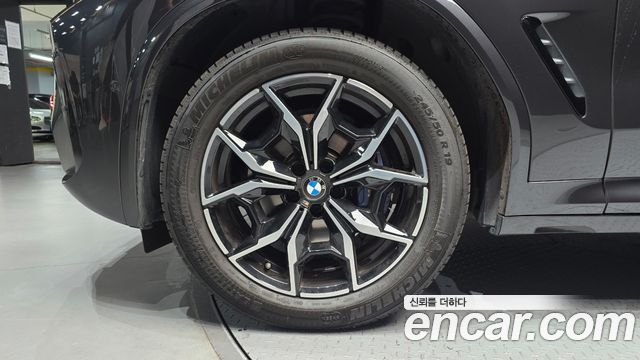 BMW X4 xDrive20i M Sport — пробег 10 280 км — фото 5 из 5