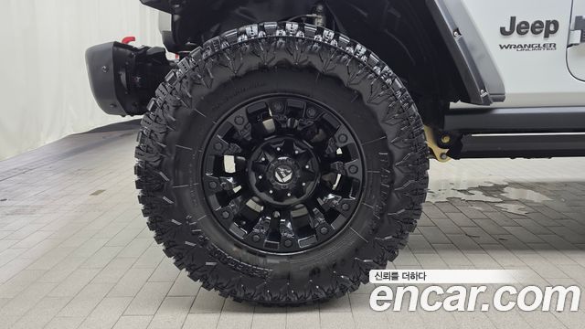 Jeep Wrangler 2.0 Sport 4Door Willys Edition — пробег 57 068 км — фото 5 из 5