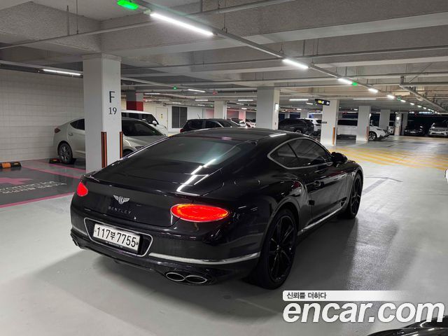 Bentley Continental 4.0 GT — пробег 68 200 км — фото 4 из 5