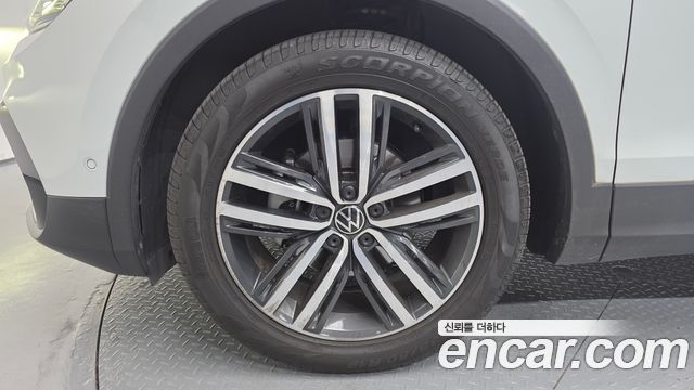 Volkswagen Tiguan из Кореи Encar