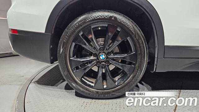 BMW X1 xDrive 18d Advantage — пробег 88 128 км — фото 5 из 5