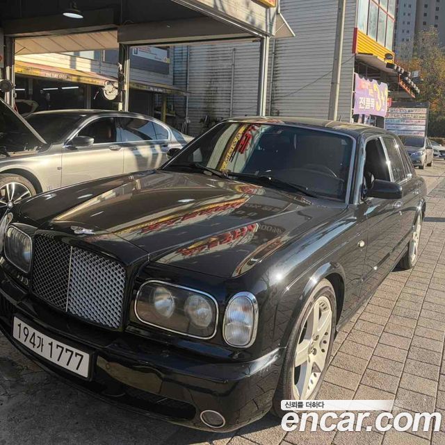 Bentley Arnage 6.8 — пробег 96 000 км — фото 1 из 5
