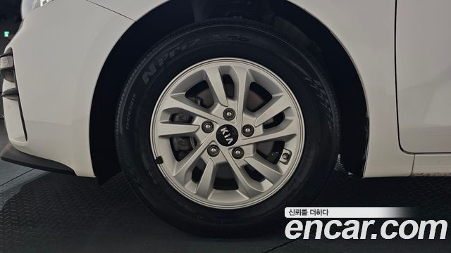Kia K3 из Кореи Encar