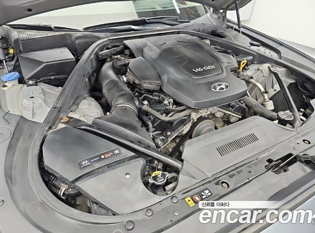 Hyundai Genesis из Кореи Encar