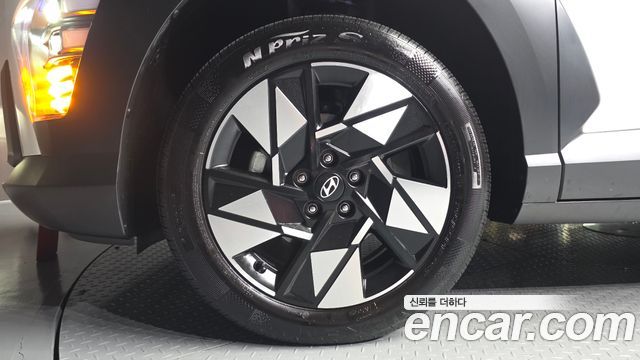Hyundai Kona из Кореи Encar