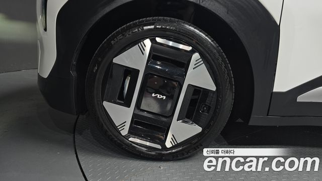 Kia EV3 из Кореи Encar