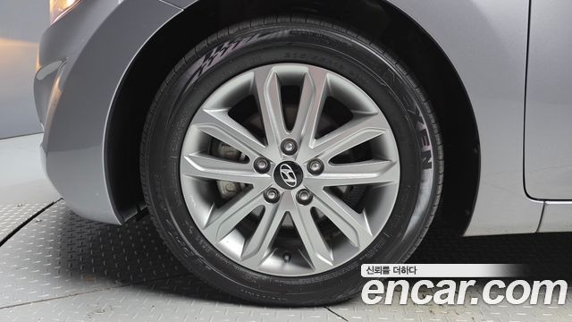 Hyundai AVANTE из Кореи Encar