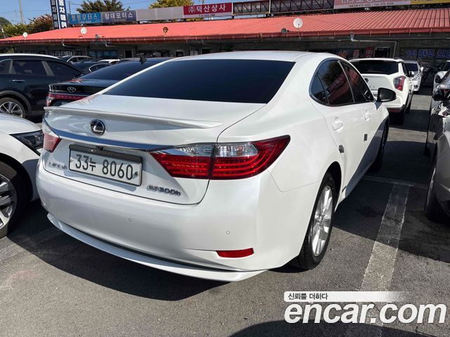 Lexus ES Executive XV60 — пробег 90 448 км — фото 2 из 5