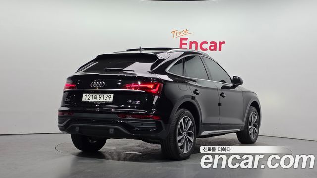 Audi Q5 45 TFSI Quattro Premium — пробег 25 700 км — фото 2 из 5