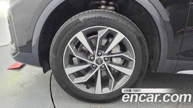 Audi Q5 45 TFSI Quattro Premium — пробег 25 700 км — фото 5 из 5