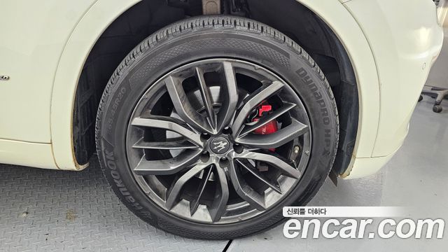 Maserati Levante из Кореи Encar