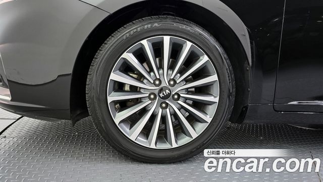 Kia K7 из Кореи Encar