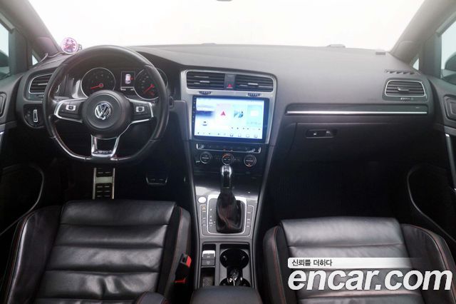 Volkswagen Golf 2.0 GTI — пробег 107 000 км — фото 2 из 5