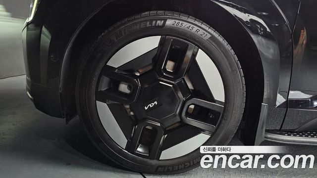 Kia EV9 Long Range 4WD Earth — пробег 47 705 км — фото 5 из 5