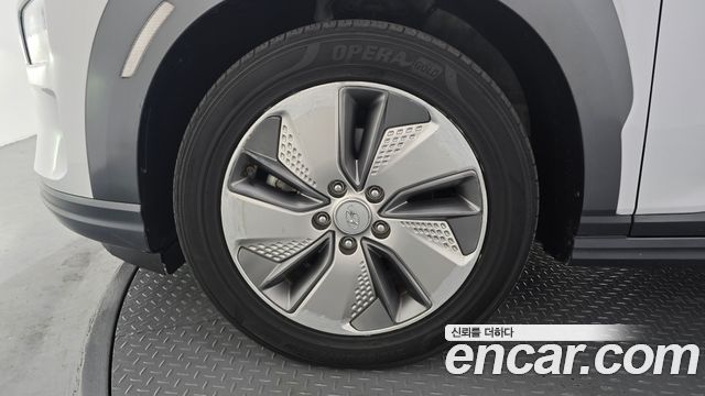 Hyundai Kona из Кореи Encar