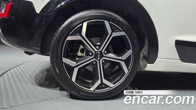 Kia Niro Signature — пробег 49 404 км — фото 5 из 5