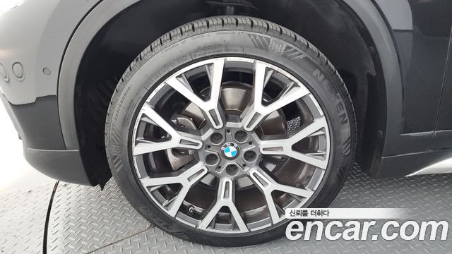 BMW X1 xDrive 20i xLine — пробег 72 137 км — фото 5 из 5
