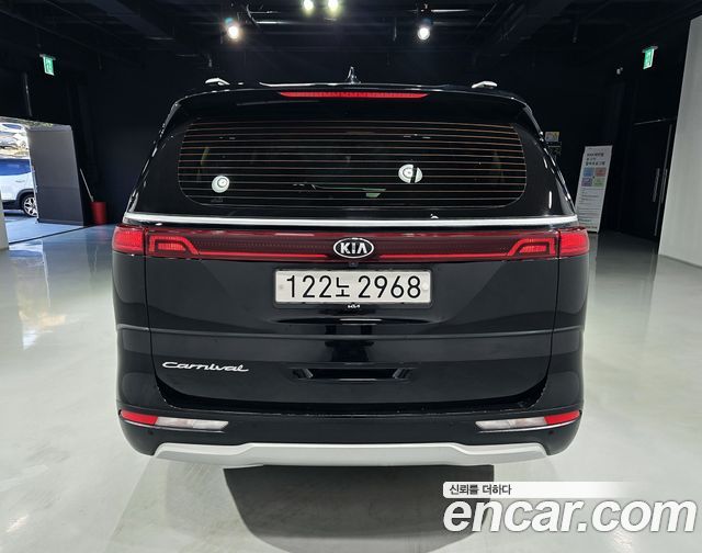 Kia Carnival из Кореи Encar