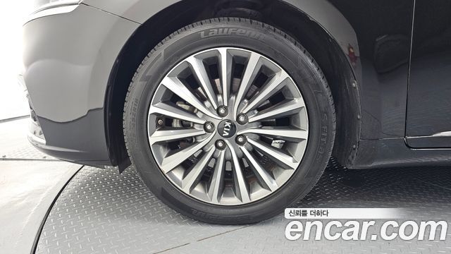 Kia K7 из Кореи Encar
