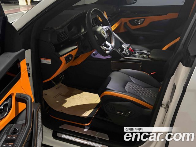 Lamborghini Urus 4.0 V8 S — пробег 9 900 км — фото 5 из 5