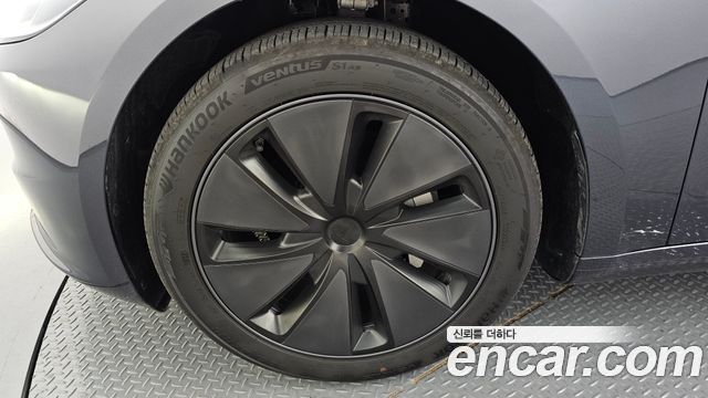 Tesla Model 3 RWD — пробег 8 875 км — фото 5 из 5