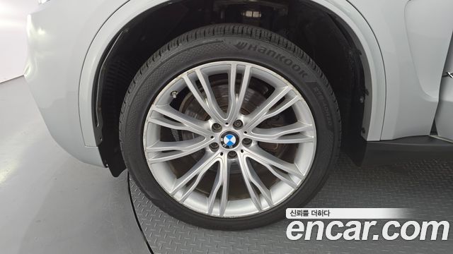 BMW X5 xDrive 40d — пробег 85 574 км — фото 5 из 5