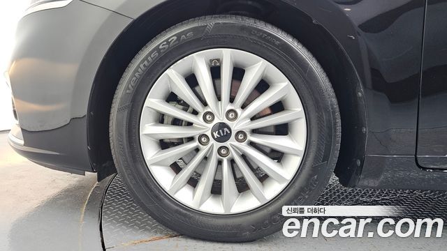 Kia K7 из Кореи Encar
