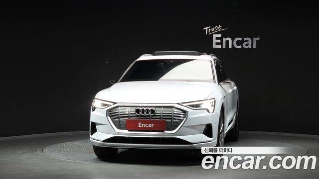 Audi e-tron 55 Quattro — пробег 98 163 км — фото 3 из 5