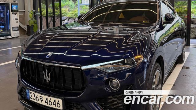 Maserati Levante 3.0 AWD GranSport — пробег 31 800 км — фото 2 из 5