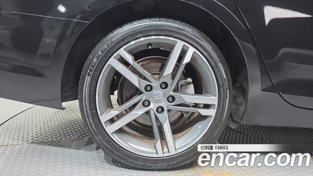 Audi A4 из Кореи Encar