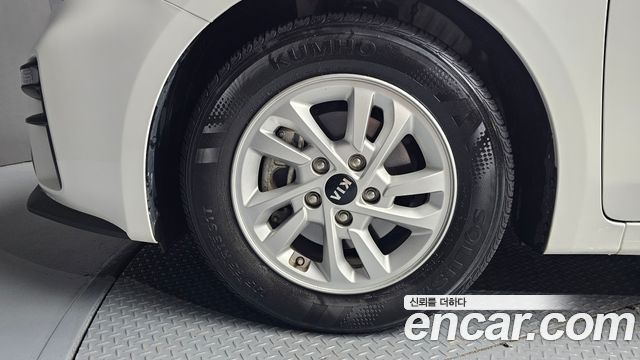 Kia K3 из Кореи Encar