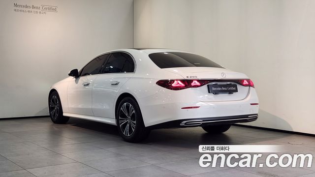 Mercedes-Benz E-Class из Кореи Encar