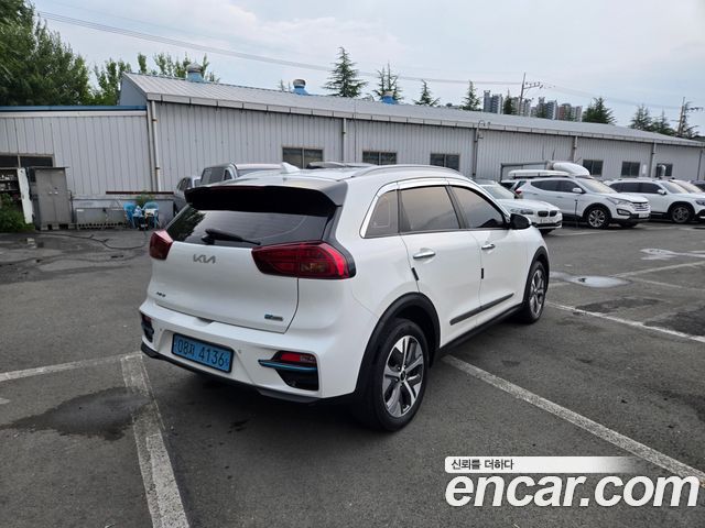 Kia Niro Taxi — пробег 265 758 км — фото 5 из 5