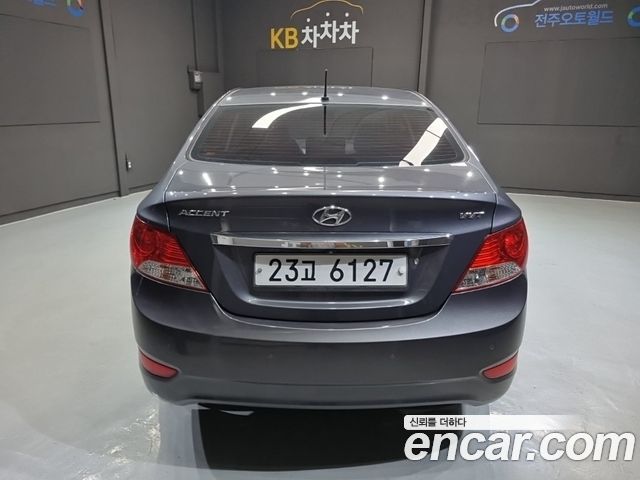 Hyundai Accent 1.4 VVT Premier — пробег 89 158 км — фото 5 из 5
