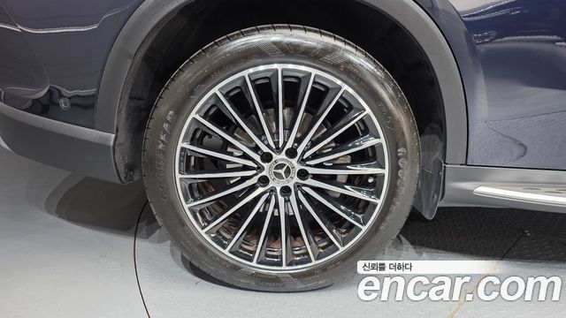 Mercedes-Benz GLC-Class GLC300 4MATIC AMG Line — пробег 13 125 км — фото 5 из 5