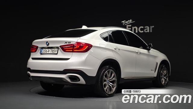 BMW X6 xDrive 40d — пробег 165 338 км — фото 2 из 5