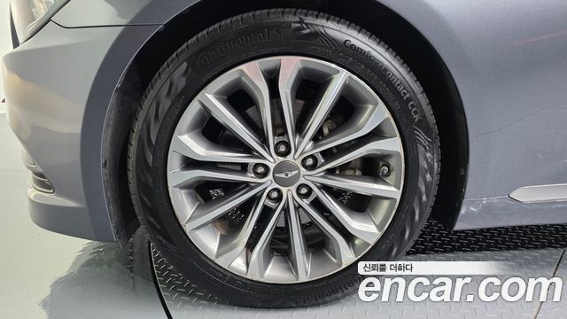 Hyundai Genesis из Кореи Encar