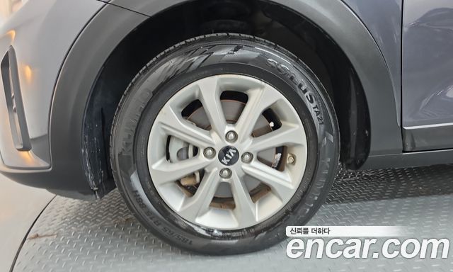 Kia Stonic Diesel 1.6 Deluxe — пробег 137 247 км — фото 5 из 5