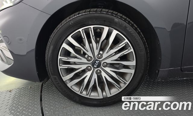 Kia K7 из Кореи Encar
