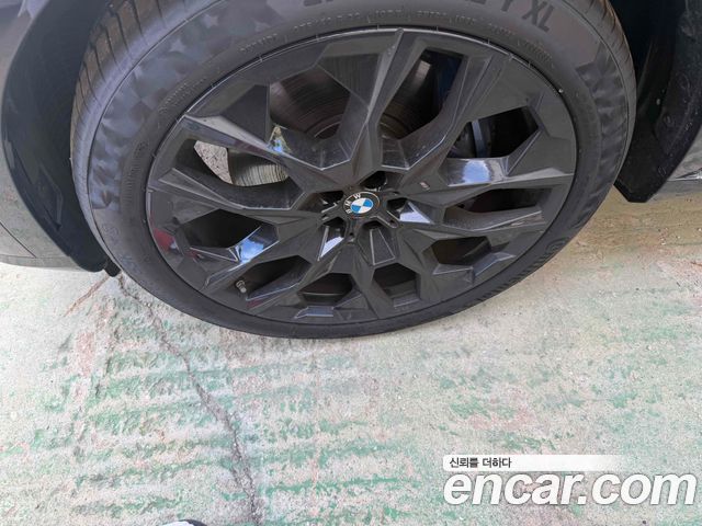 BMW X7 xDrive 40i M Sport 6STR — пробег 6 631 км — фото 3 из 5