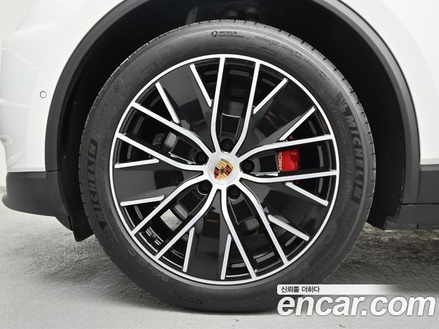 Porsche Macan 4S — пробег 7 280 км — фото 5 из 5
