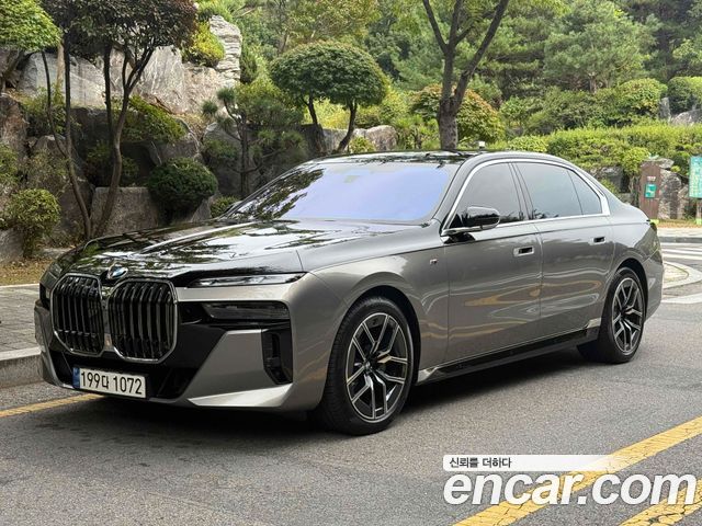 BMW 7-Series 740d xDrive M Sport — пробег 52 642 км — фото 2 из 5