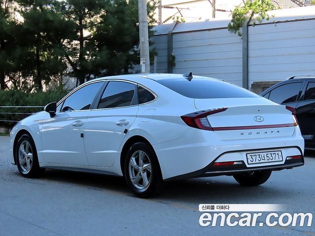 Hyundai Sonata 2.0 Smart — пробег 123 157 км — фото 3 из 5