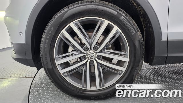 Volkswagen Tiguan 2.0 TDI Prestige — пробег 152 890 км — фото 5 из 5