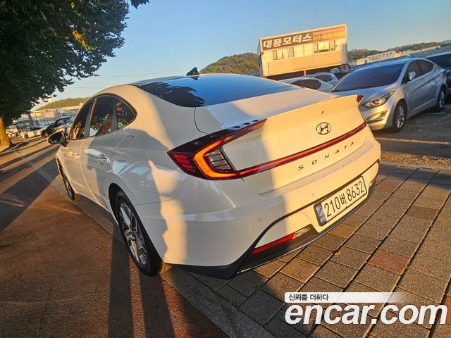 Hyundai Sonata 2.0 Premium — пробег 119 576 км — фото 5 из 5